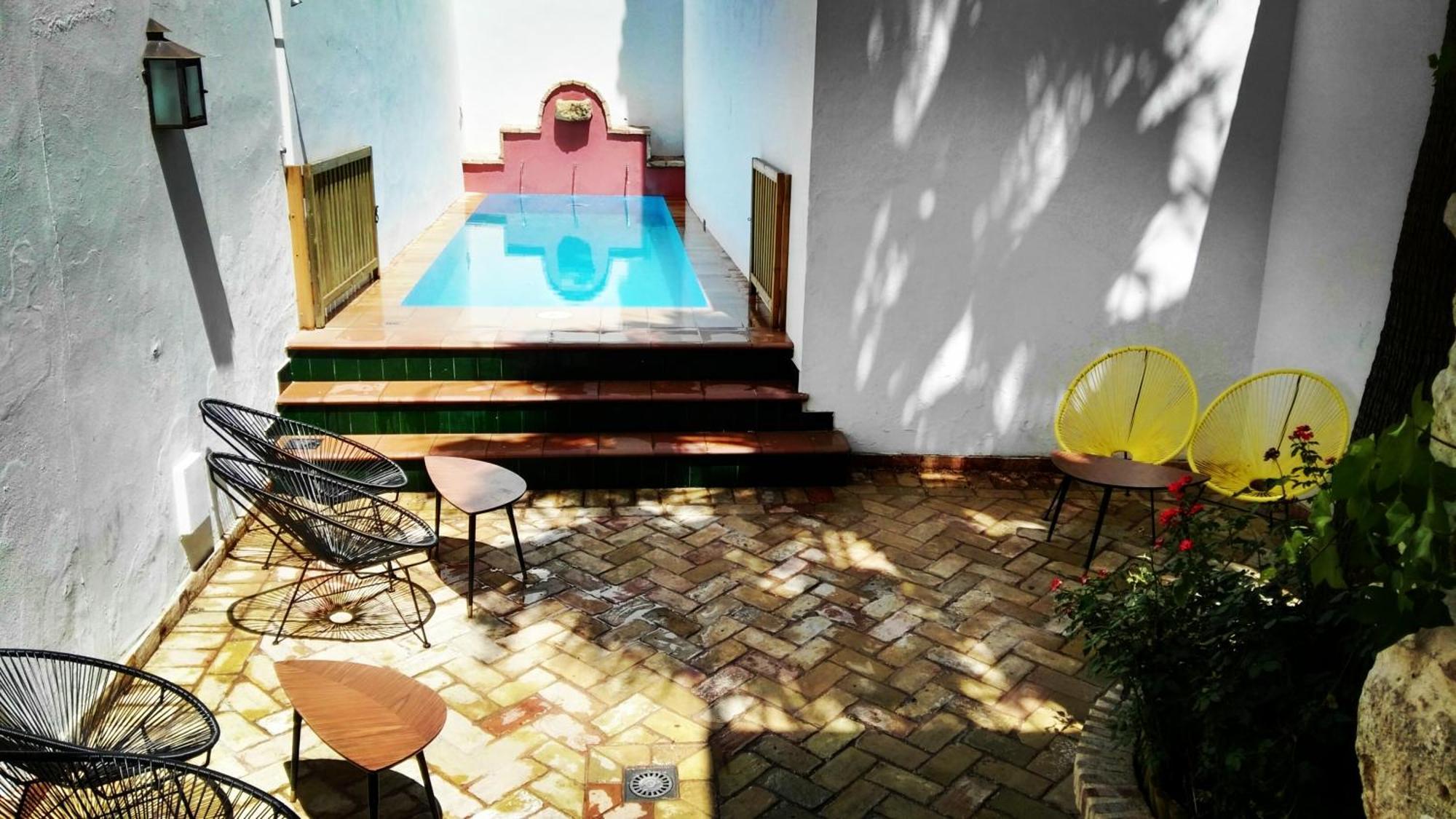 Hostal Cafe Frenteabastos Carmona  Exterior foto