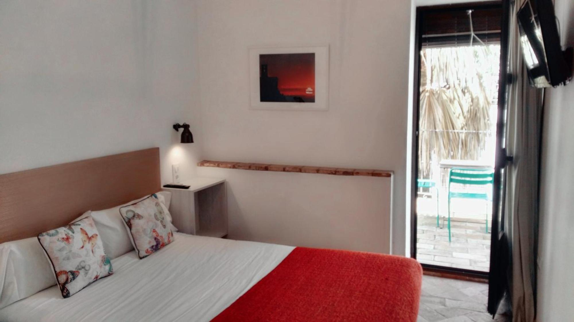 Hostal Cafe Frenteabastos Carmona  Exterior foto