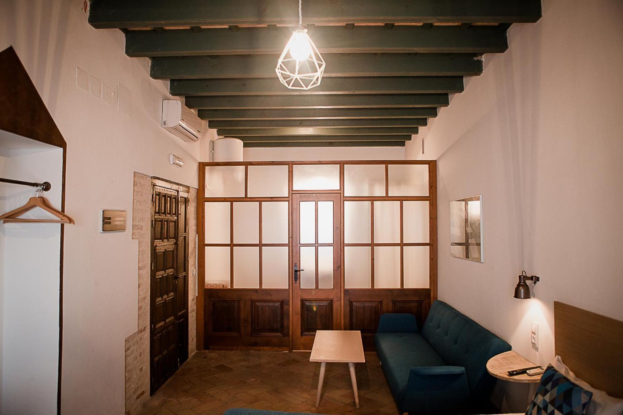 Hostal Cafe Frenteabastos Carmona  Exterior foto